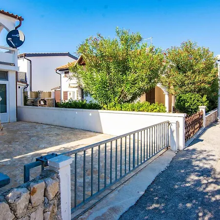 Vukosavljevic Apartment *